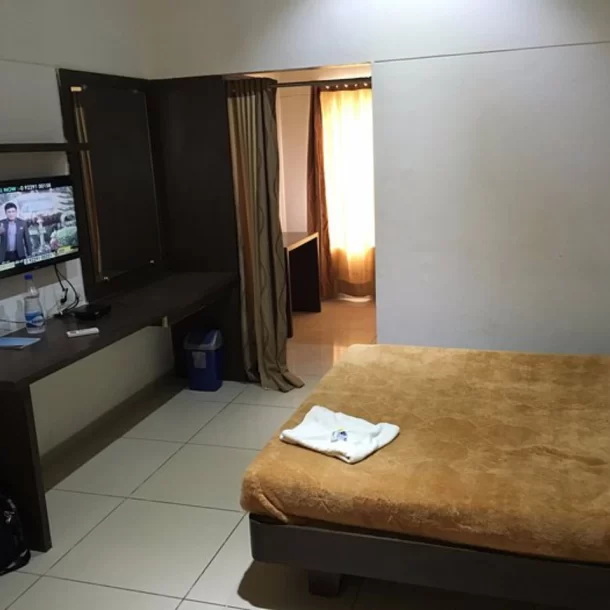 Benefits-of-Staying-at-a-Hotel-Near-Jalna-Railway-Station